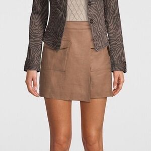 white house/black market the skort in sandalwood